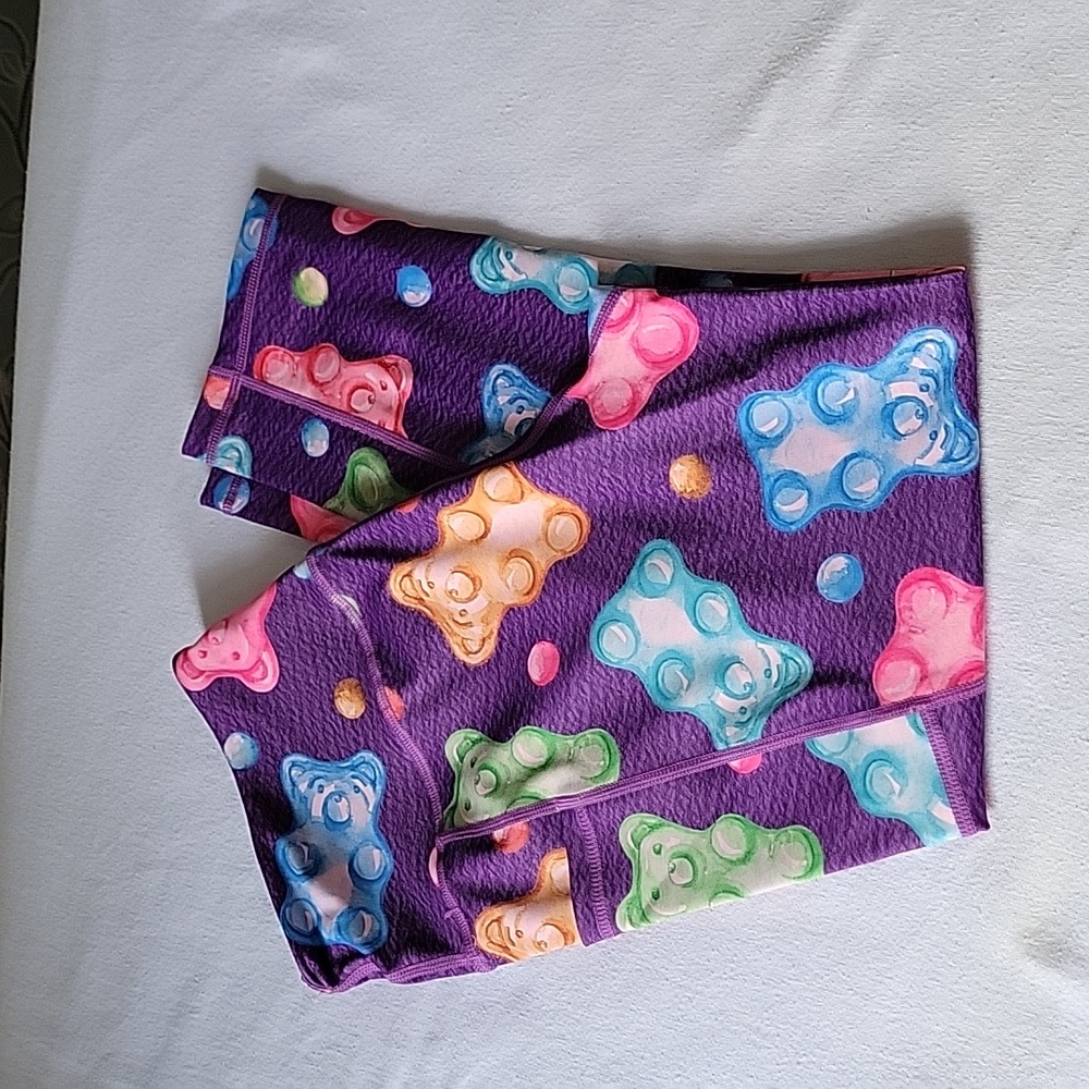 NEW CVG capri legnth medium leggings